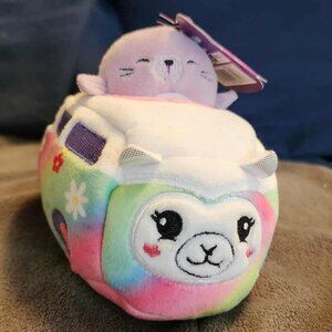 Winnie Walrus and his car Squishville Squishmallow - 2 inch